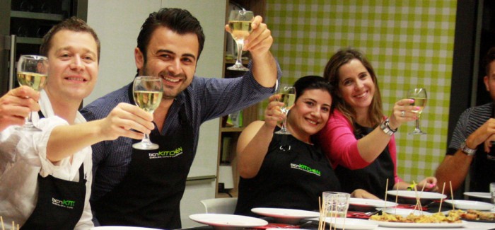 Cooking networking in bcnKITCHEN: the greatest handshake